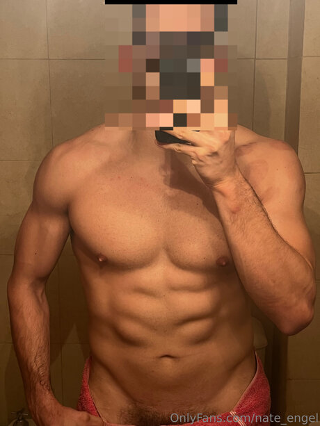 Photo nue de fuite OnlyFans de Nate Engel