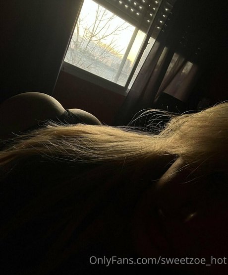 Photo nue de fuite OnlyFans de Sweetzoehot