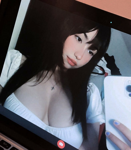 Photo nue de fuite OnlyFans de Suilios