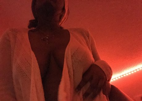 Photo nue de fuite OnlyFans de Kxttxe