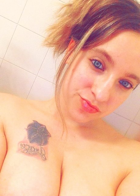 Photo nue de fuite OnlyFans de Iceybabe