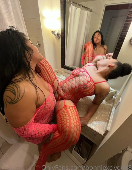 Photo nue de fuite OnlyFans de Bonniexclyde18