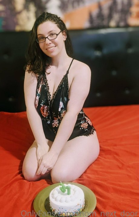 Momnextdoor