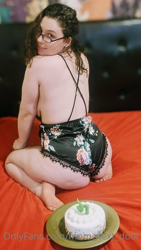 Momnextdoor