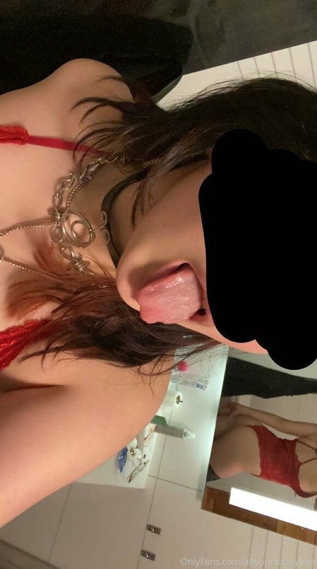 Photo nue de fuite OnlyFans de Allyoursbabyfree