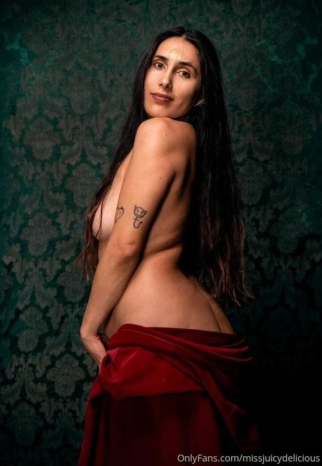 Photo nue de fuite OnlyFans de Ladyjuicybrunette