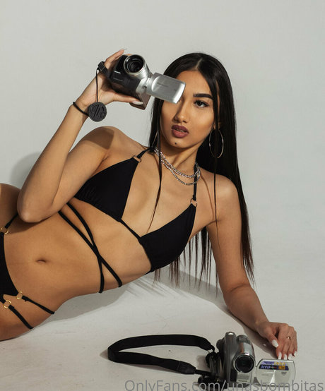 Photo nue de fuite OnlyFans de Unasbombitas