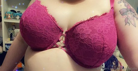 Photo nue de fuite OnlyFans de Shanshancutie