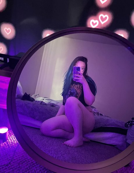 Photo nue de fuite OnlyFans de Strawbre