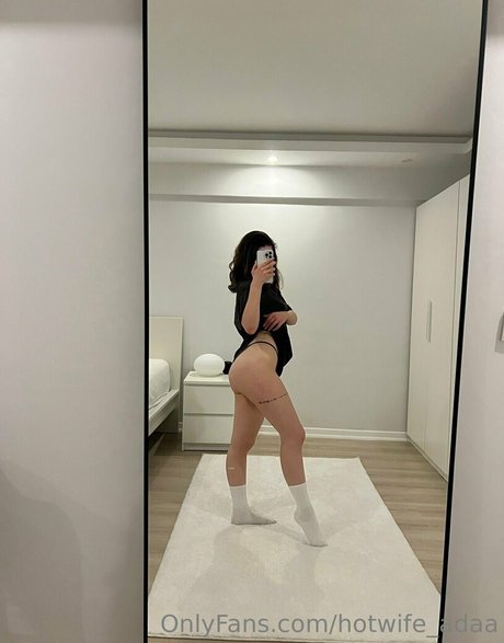 Photo nue de fuite OnlyFans de Hotwifeadaa