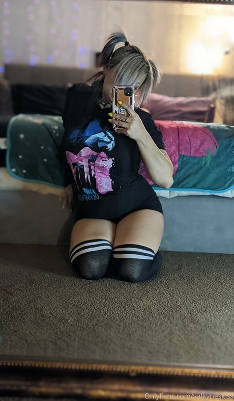 Photo nue de fuite OnlyFans de Valkyrieskiss