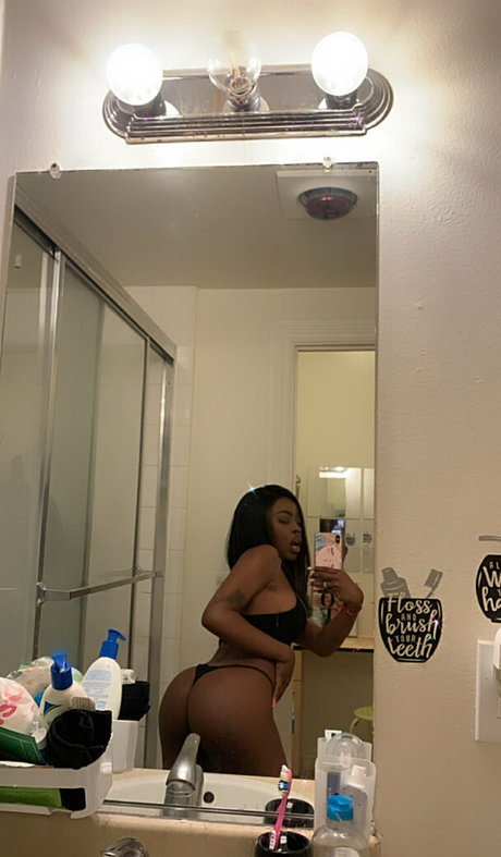 Photo nue de fuite OnlyFans de Brittxolondon