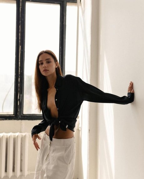 Photo nue de fuite OnlyFans de Angelina Romashka