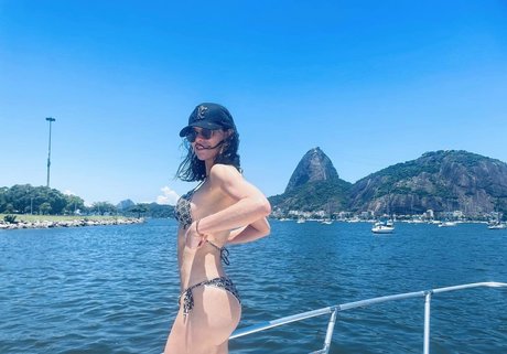 Photo nue de fuite OnlyFans de Alinne Moraes