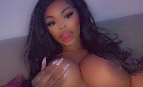 Photo nue de fuite OnlyFans de Juiccygalore