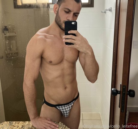 Photo nue de fuite OnlyFans de Celloleitefree