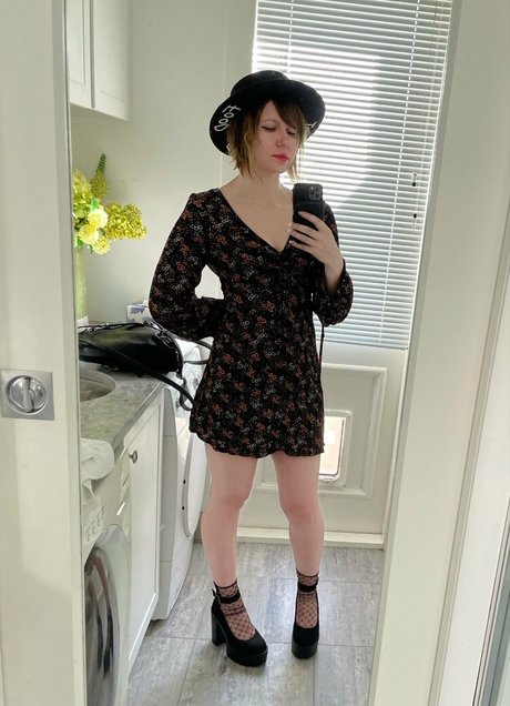 Photo nue de fuite OnlyFans de Lofilisichka