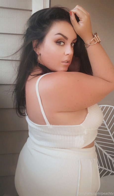 Photo nue de fuite OnlyFans de Peachtv