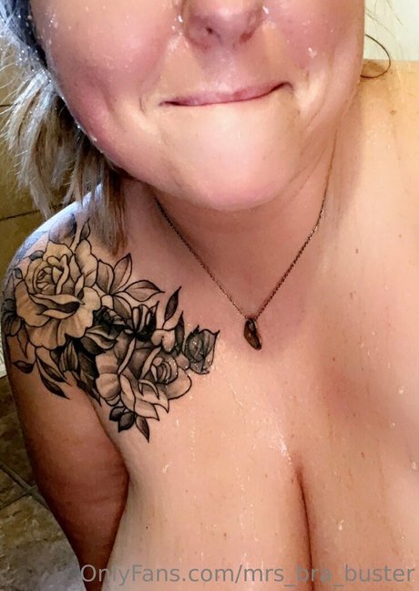 Photo nue de fuite OnlyFans de Mrsbrabuster