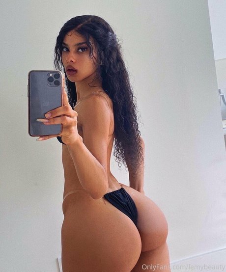 Photo nue de fuite OnlyFans de Lemybeauty