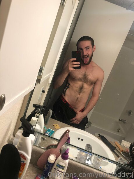 Photo nue de fuite OnlyFans de Yourdaddytj
