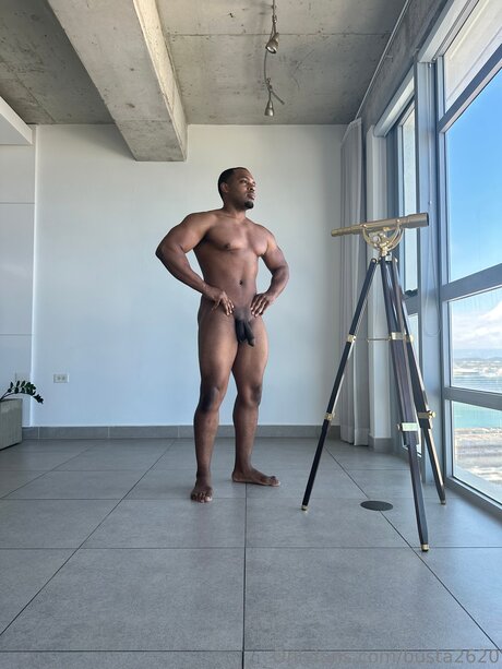 Photo nue de fuite OnlyFans de Busta2620