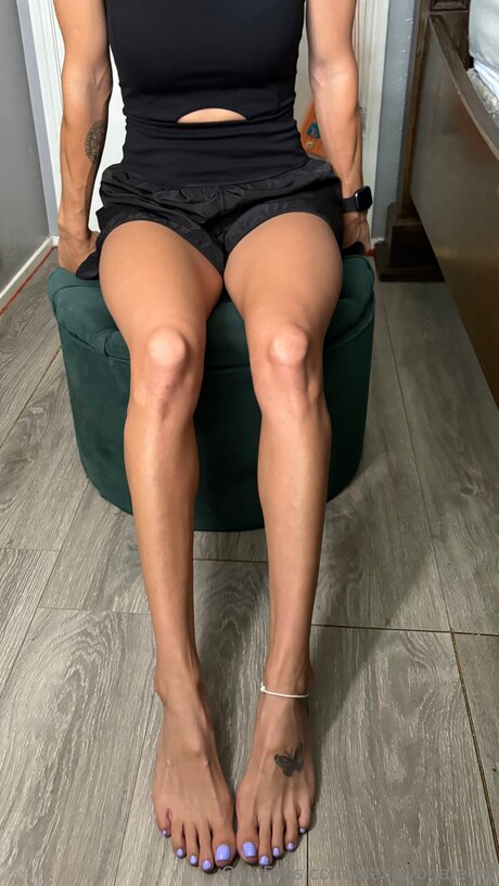 Alexisyogafeet2