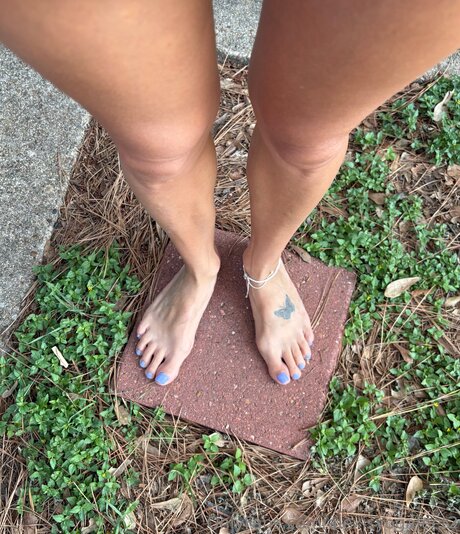Alexisyogafeet2