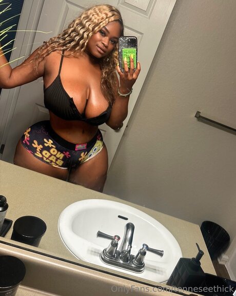 Photo nue de fuite OnlyFans de Tenneseethick