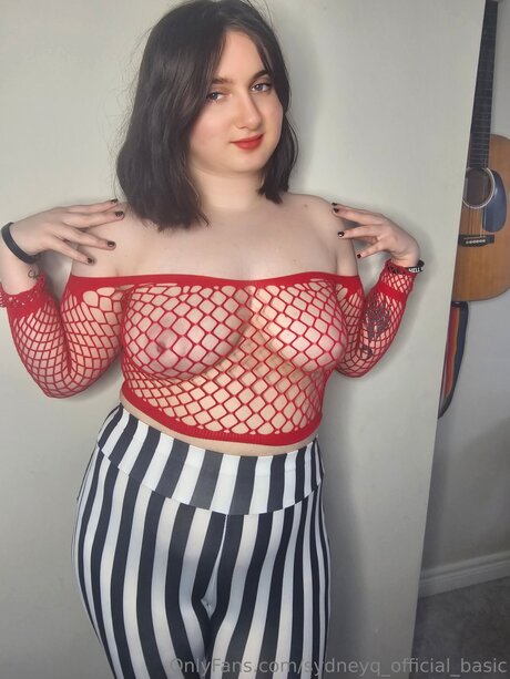 Photo nue de fuite OnlyFans de Sydneyq Official Basic
