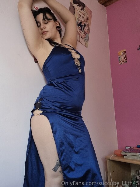 Photo nue de fuite OnlyFans de Succube Lilith45