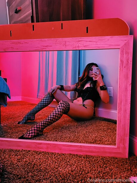Photo nue de fuite OnlyFans de Ohnoelle38