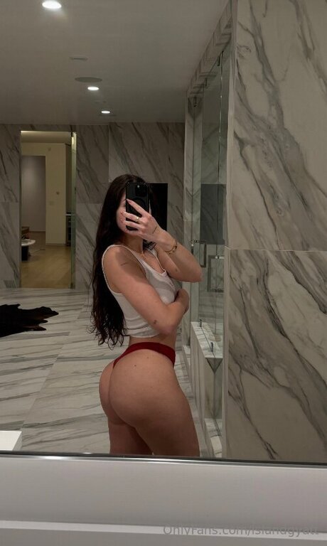 Photo nue de fuite OnlyFans de Islandgyatt