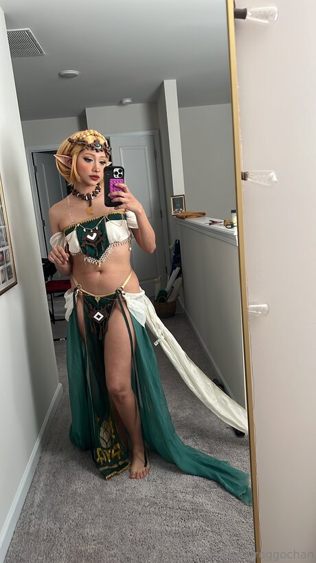 Photo nue de fuite OnlyFans de Froggochan