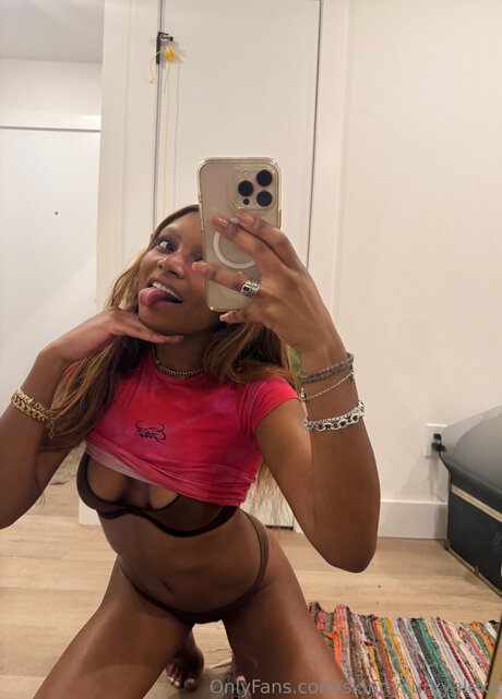Skinnycurvyalexa
