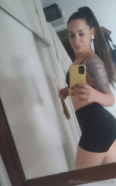 Julia Be