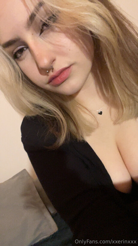 Photo nue de fuite OnlyFans de Xxerinxxx