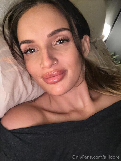 Photo nue de fuite OnlyFans de Allidore