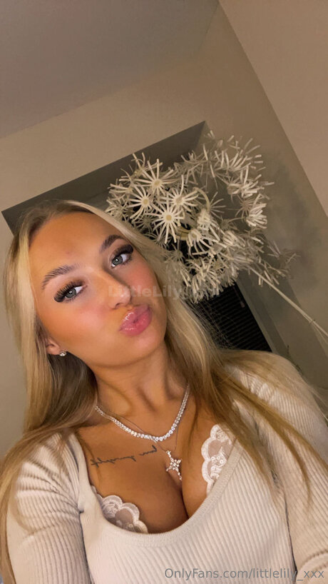 Littlelily Xxx