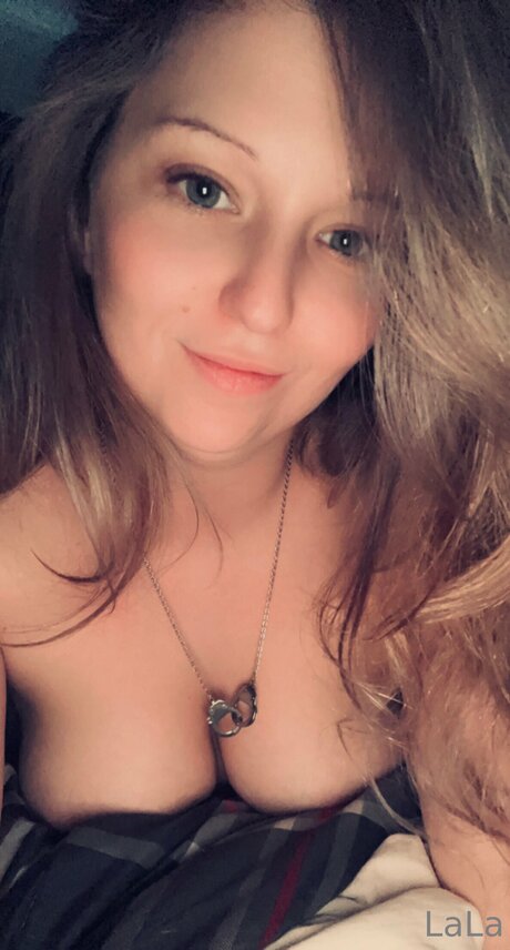 Photo nue de fuite OnlyFans de Goldengurl999