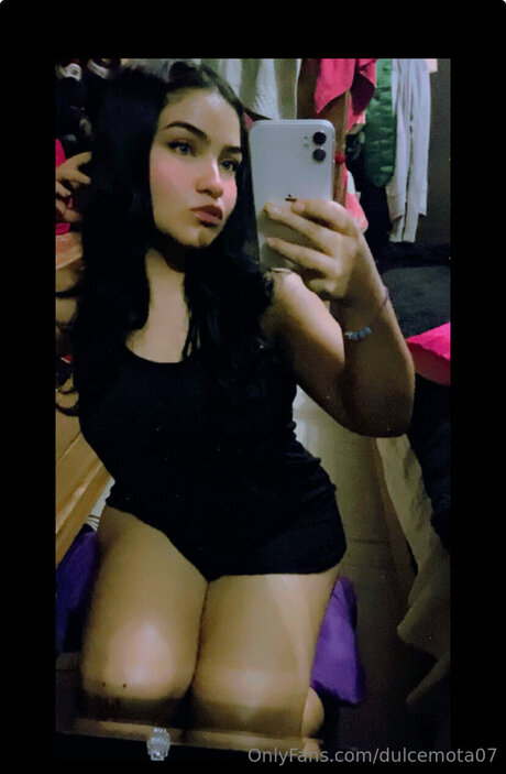 Photo nue de fuite OnlyFans de Dulcemota07