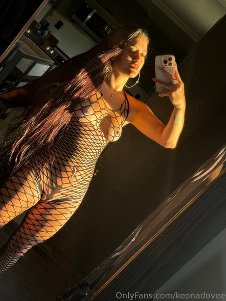 Photo nue de fuite OnlyFans de Keonadovee