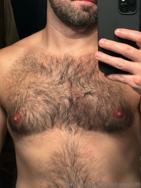 Photo nue de fuite OnlyFans de Canadiancub30