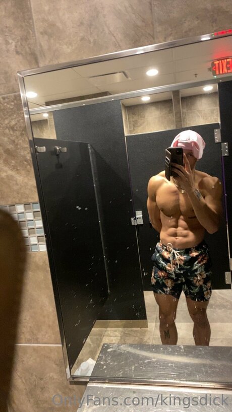 Photo nue de fuite OnlyFans de Kingsdick