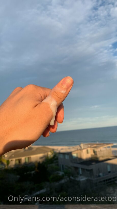 Photo nue de fuite OnlyFans de Aconsideratetop