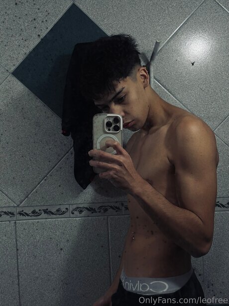 Photo nue de fuite OnlyFans de Leofree