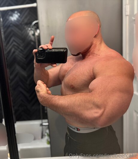 Photo nue de fuite OnlyFans de Lordbeefcake