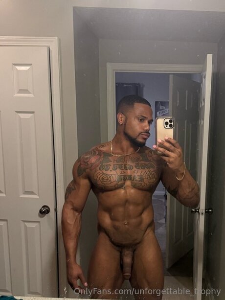 Photo nue de fuite OnlyFans de Unforgettable Trophy