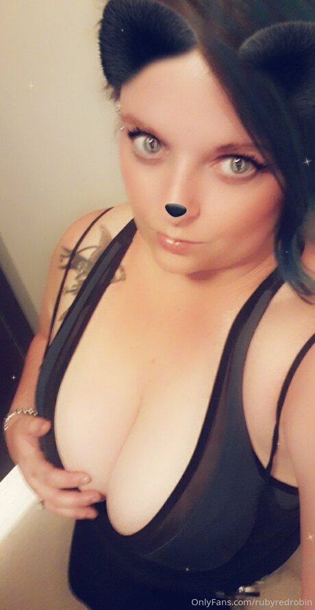 Photo nue de fuite OnlyFans de Rubyredrobin