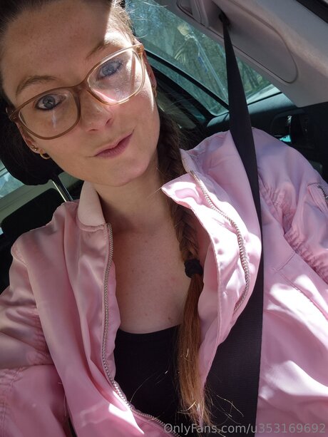 Photo nue de fuite OnlyFans de U353169692